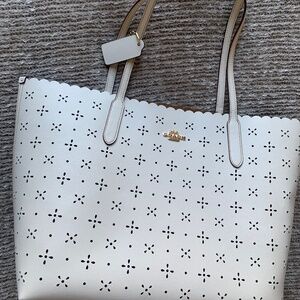 Coach City tote excellent condition chalk color